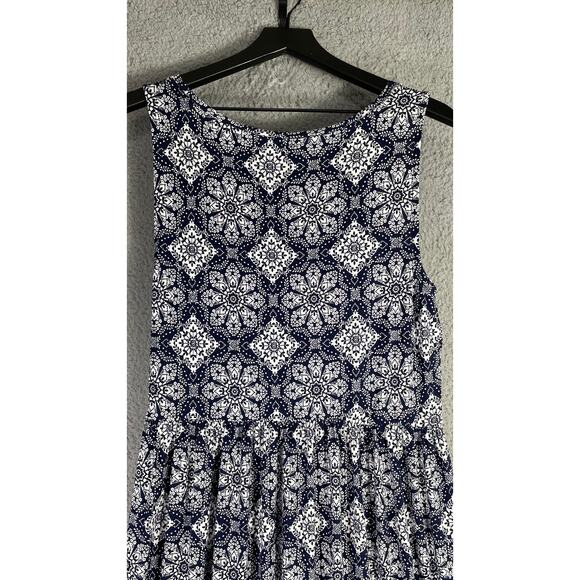 Essentials Sleeveless Navy White Patterned‎ Maxi Dress Scoop Neck Size L - Picture 7 of 8